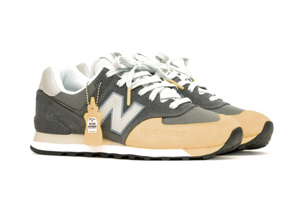 New Balance 574 the Apartment Mustard Dip - ML574AP2