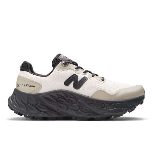 New Balance Homens District Vision x Fresh Foam More Trail in Preto, Synthetic - MTMORNDT