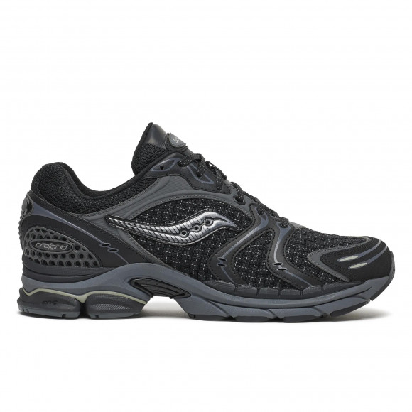 Saucony - ProGrid Triumph 4 Fabricated Future in Black - S101262-1001