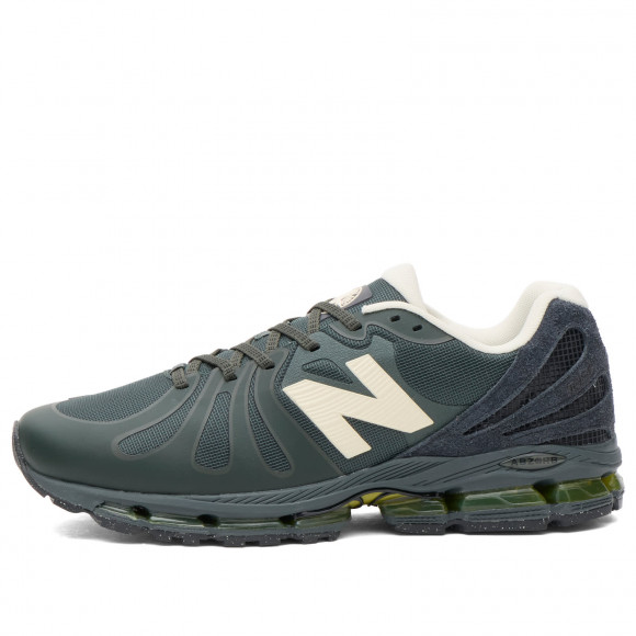 New Balance x Stone island 1890 Sneaker in Deep Forest - U1890SI