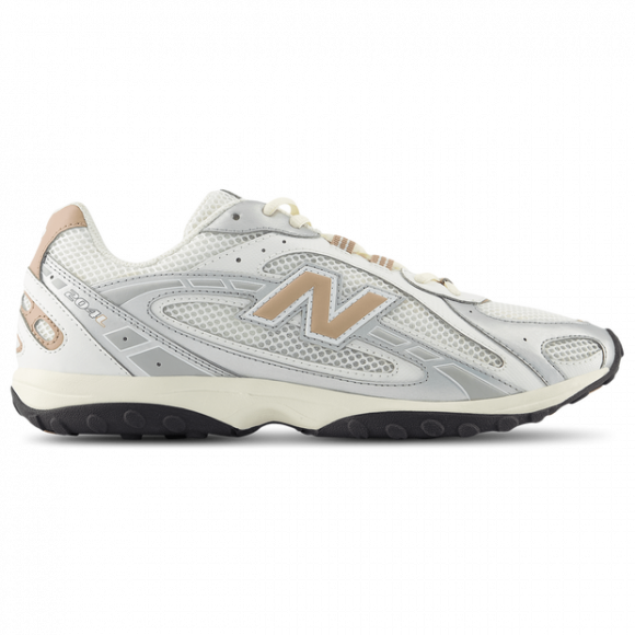 New Balance 204l Mesh Sneaker in Silver Metallic - U204LSWA