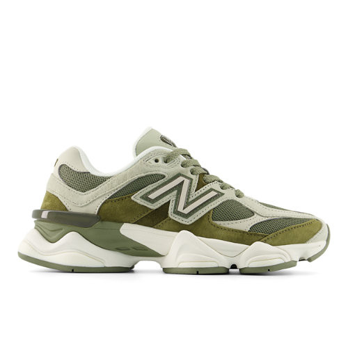 New Balance Unisex 9060 Sneakers - Green - U90604A9