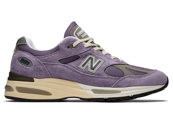 New Balance 991v2 Sneaker in Purple - U991LV2