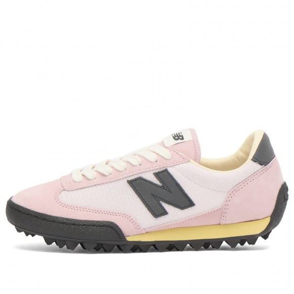 New Balance Women's GTR Sneaker in Pink Chalk/Pink Granite - UGTR2B7