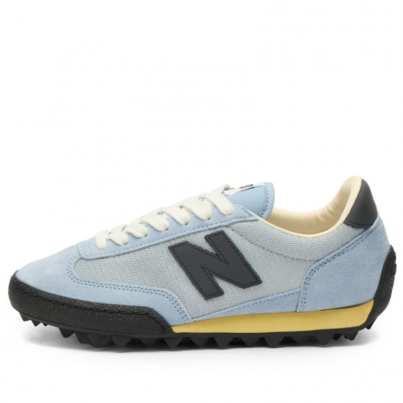 New Balance Women's GTR Sneaker in Digital Mist/Horizon Grey - UGTR737