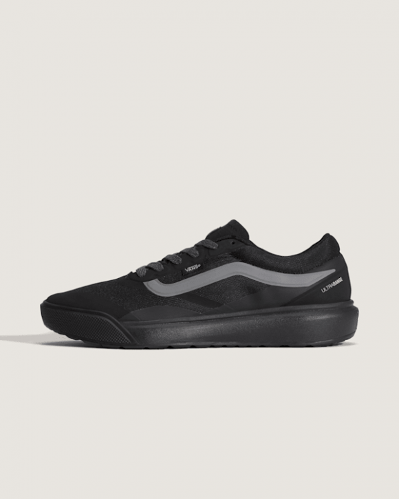 Vans UltraRange 2.0 'Black' | Men's Size 8.5 - VN000D60BKA