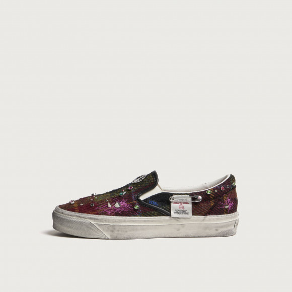 Vans LX Classic Slip-On 98 Harris Tweed Sneaker in Red/Multi - VN000E96BJN