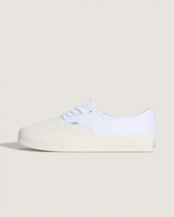 Vans - LX Authentic 44 RIPSTOP MARSHMALLOW/TRUE WHITE, Man, White - VN000EBNBPN