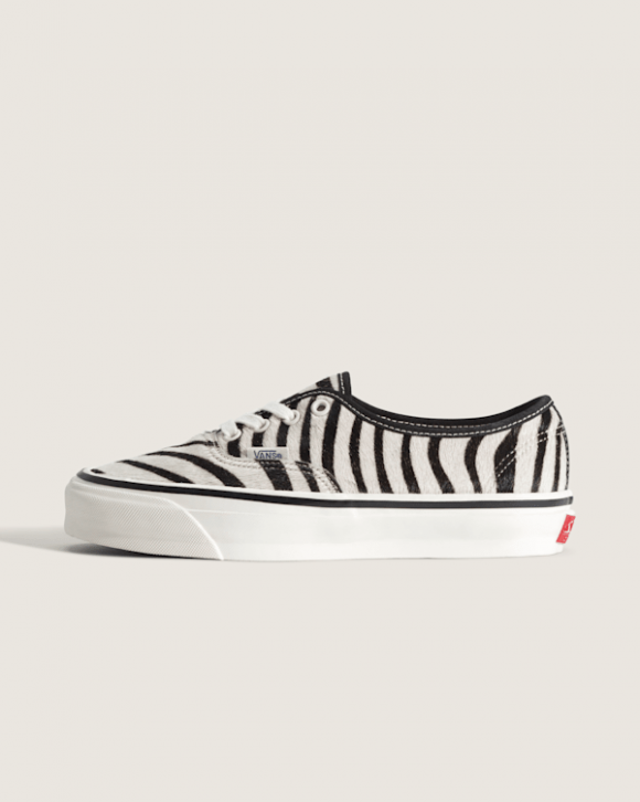 Vans - Premium Authentic Shoes, Man, White - VN000EK4CDA