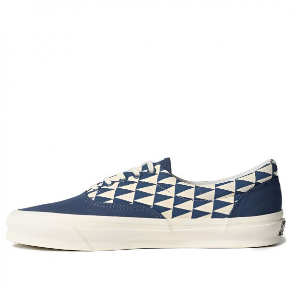 An afternoon chess match Vans Classic Slip-On