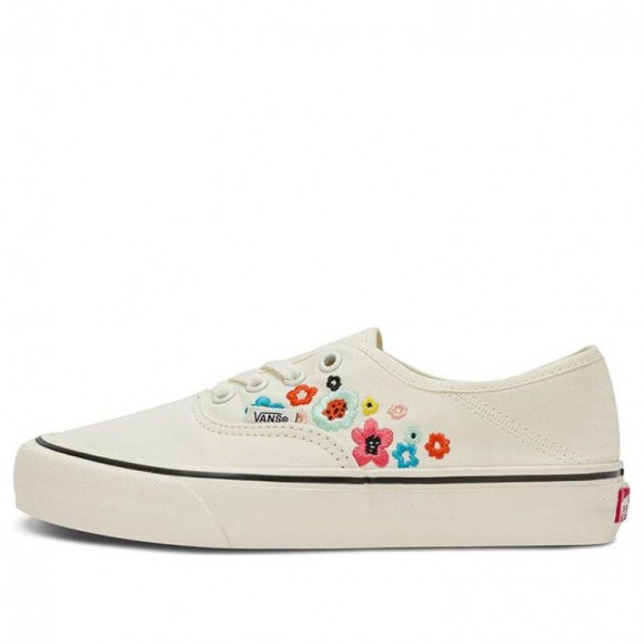 Vans (WMNS) Authentic VR3 WHITE Skate Shoes VN0A4BX5YQ1