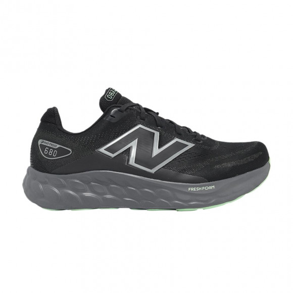 New Balance Wmns Fresh Foam 680 V8 D Wide 'Black Grey' | Women's Size 7 - W680WBK8D