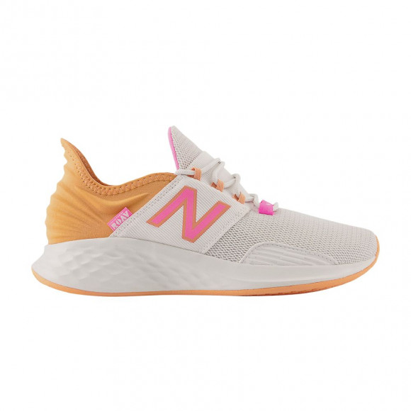 New Balance Wmns Fresh Foam Roav Wide 'Nimbus Cloud Peach Pink' | Cream | Women's Size 7 - WROAVNV-D
