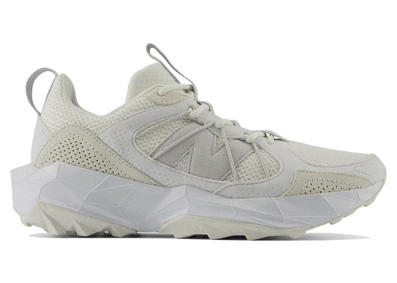 New Balance Women's Tektrel Hiking Shoes - White/Grey - WTTTRSLW