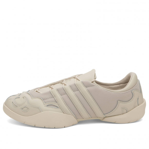 Men's Y-3 Regu 2002 Sneakers in Beige | Size: UK 11 | Leather/Rubber | END Clothing - shopify_US_11100045934930