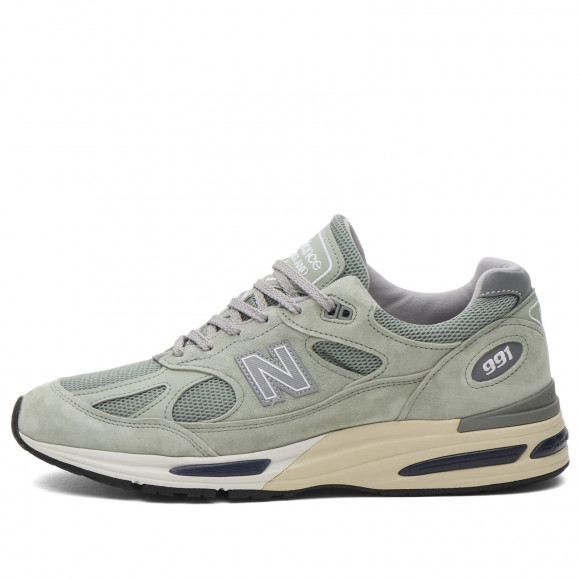 New Balance 991V2 Sneakers in Sea Grass/Silver | Size: UK 5 | Leather/Suede/Mesh | END Clothing - shopify_US_11100267512146