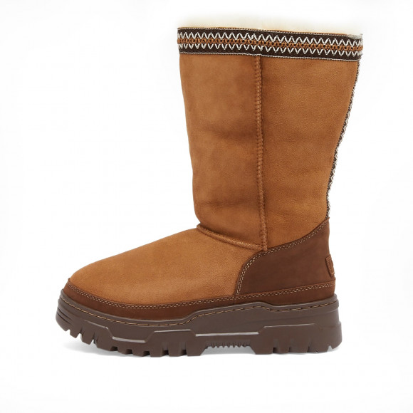 Women's Ugg Classic Tall Trailgazer Shoes in Chestnut | Size: UK 4 | Leather/Suede/Rubber | END Clothing - shopify_US_11108775919954