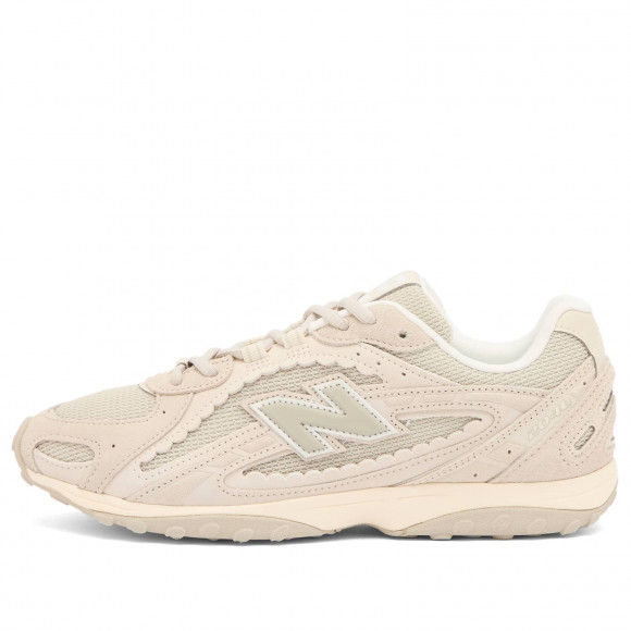 Women's New Balance 204L Sneakers in Sea Salt | Size: UK 7 | Suede/Rubber/Eva | END Clothing - shopify_US_11108901945682
