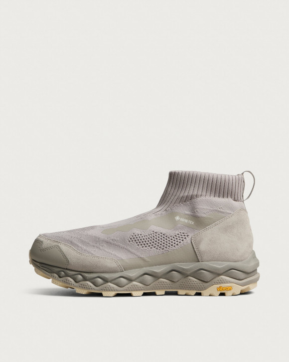 Men's Mizuno X Nonnative Wave Mujjin Ls Mid Gore-Tex Boot in Vintage Khaki | Size: UK 6 | 100% Suede | END Clothing - shopify_US_11141129044306