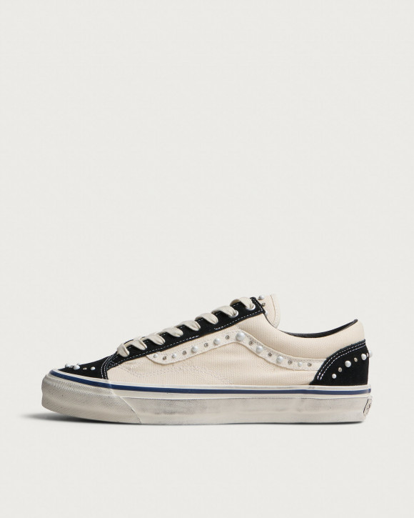 Vans Lx Old Skool 36 Sneakers in Pearlized Marshmallow/Black | Size: UK 4 | Canvas/Suede/Rubber | END Clothing - shopify_US_11141160206674
