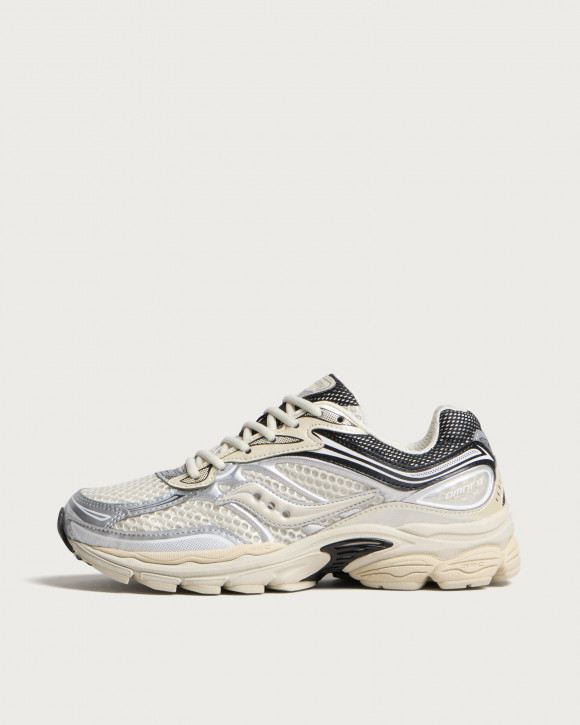 Saucony Progrid Omni 9 Sneakers in Eggshell/Quartz | Size: UK 10.5 | Mesh/Rubber/Synthetic | END Clothing - shopify_US_11162869072210