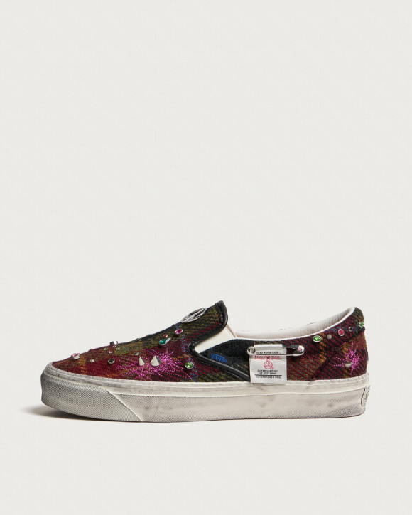Vans Lx Classic Slip-On 98 Harris Tweed Sneakers in Red/Multi | Size: UK 3.5 | Wool/Rubber/Foam | END Clothing - shopify_US_11162919076178