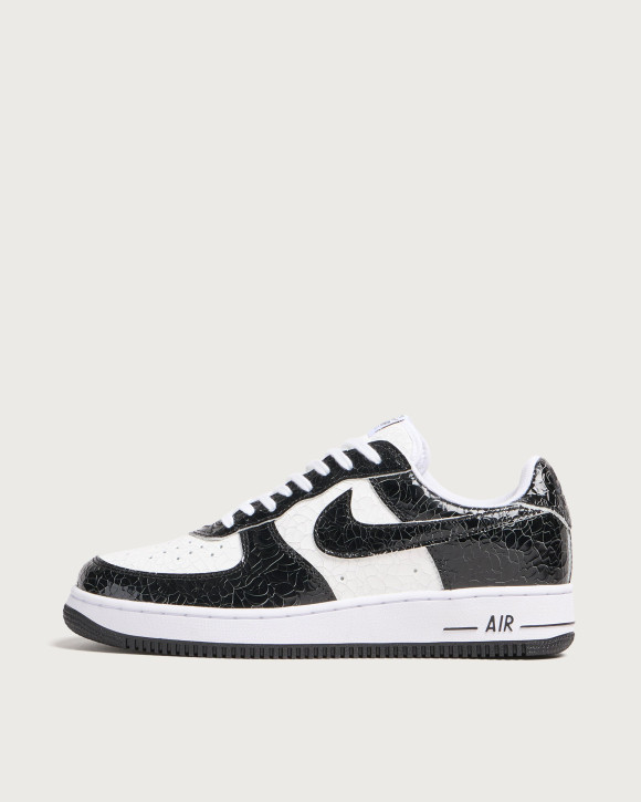 Men's Nike Air Force 1 01 Cracked Leather Sneakers in Black/White | Size: UK 3.5 | Leather/Rubber | END Clothing - shopify_US_11207116849490